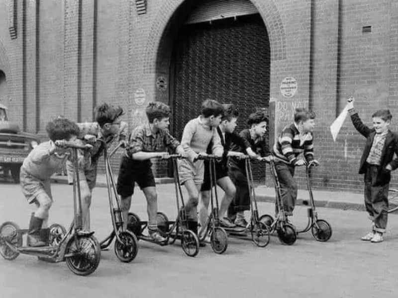 The Scooter Autoped, the Originator of Micro-Travel Tools - C INVERTER Electric bike